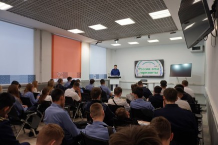 Работник прокуратуры выступил с лекцией в техникуме