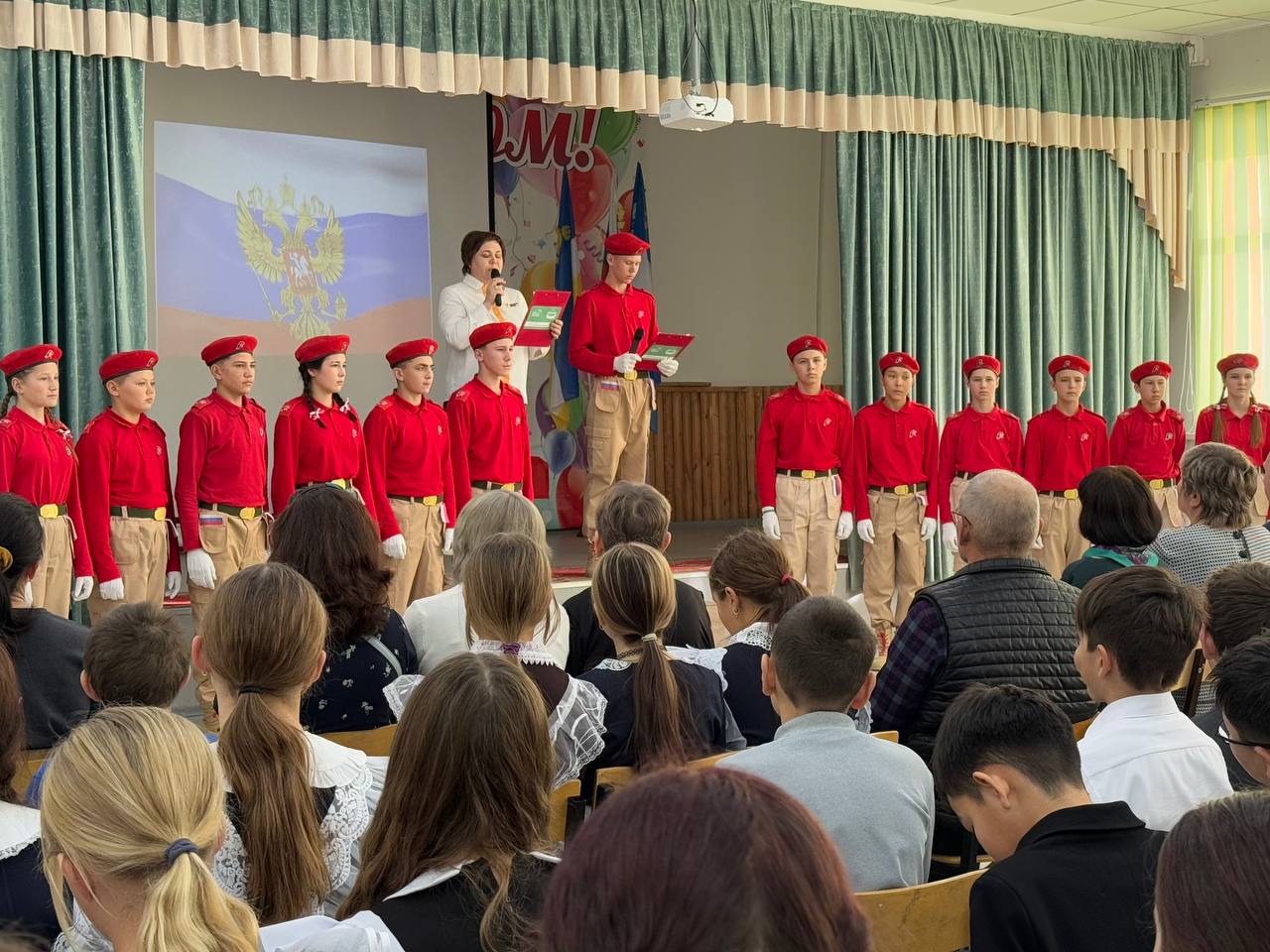 Средняя школа села Окино-Ключи Бичурского района присоединилась к всероссийскому образовательному проекту «Парта Героя» Средняя школа села Окино-Ключи Бичурского района присоединилась к всероссийскому образовательному проекту «Парта Героя»