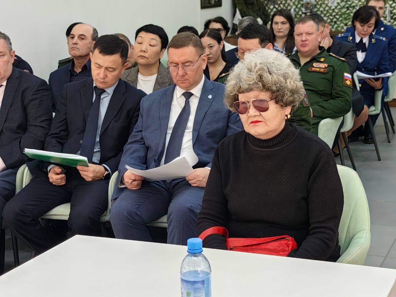 В Бурятии начальником управления Генпрокуратуры России по ДФО Андреем Мондохоновым проведен личный прием членов семей участников специальной военной операции В Бурятии начальником управления Генпрокуратуры России по ДФО Андреем Мондохоновым проведен личный прием членов семей участников специальной военной операции