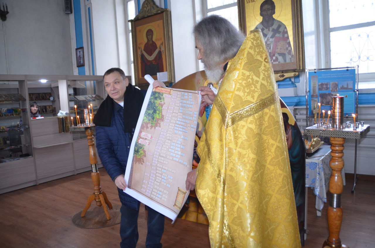 Зачем семья Иакова Скуратова из Казахстана везла в Кяхту икону в человеческий рост Зачем семья Иакова Скуратова из Казахстана везла в Кяхту икону в человеческий рост