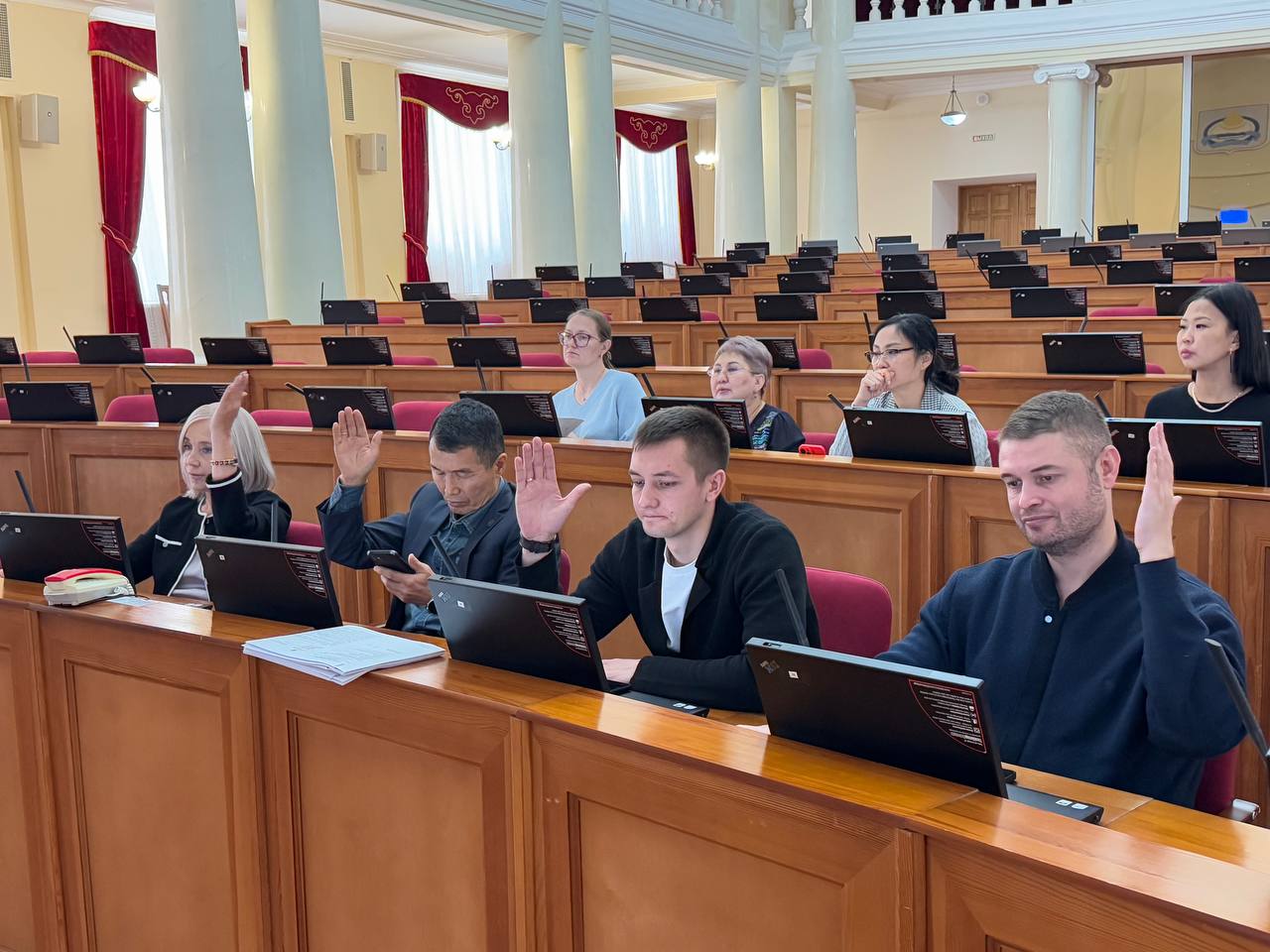 Первый заместитель министра строительства и модернизации ЖКХ республики Дмитрий Кобунов озвучил изменения, вносимые Главой Бурятии, которые касаются жилых помещений маневренного фонда Первый заместитель министра строительства и модернизации ЖКХ республики Дмитрий Кобунов озвучил изменения, вносимые Главой Бурятии, которые касаются жилых помещений маневренного фонда