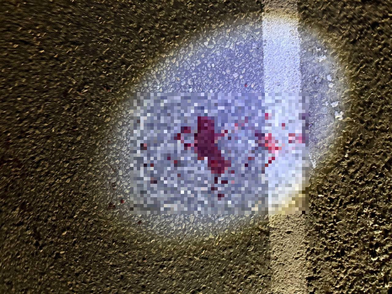 Пьяный неадекватный мужчина убил 18-летнего парня, пытавшегося ему помочь Пьяный неадекватный мужчина убил 18-летнего парня, пытавшегося ему помочь