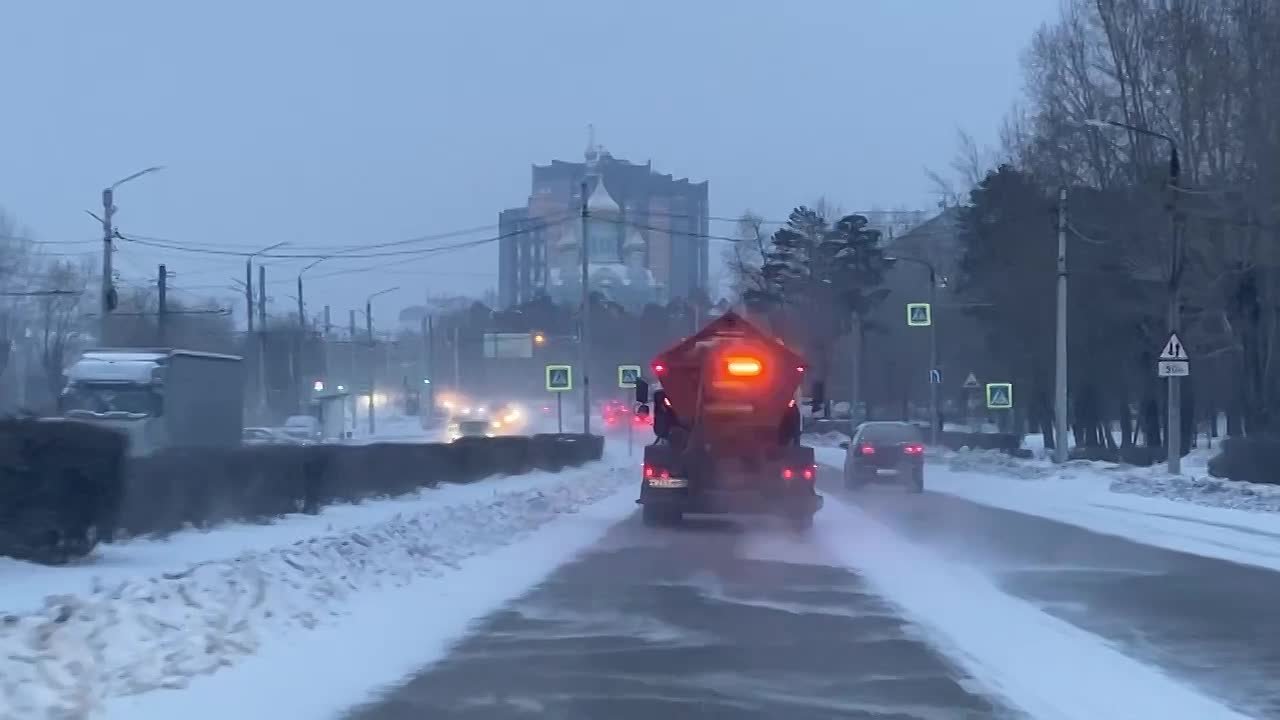 Комбинат увеличивает выход на линию пескоразбрасывающих машин