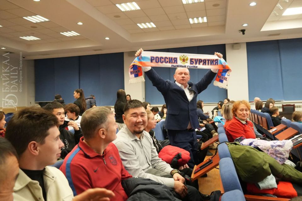 Олимпийский чемпион по лыжным гонкам Никита Крюков впервые побывал в Бурятии