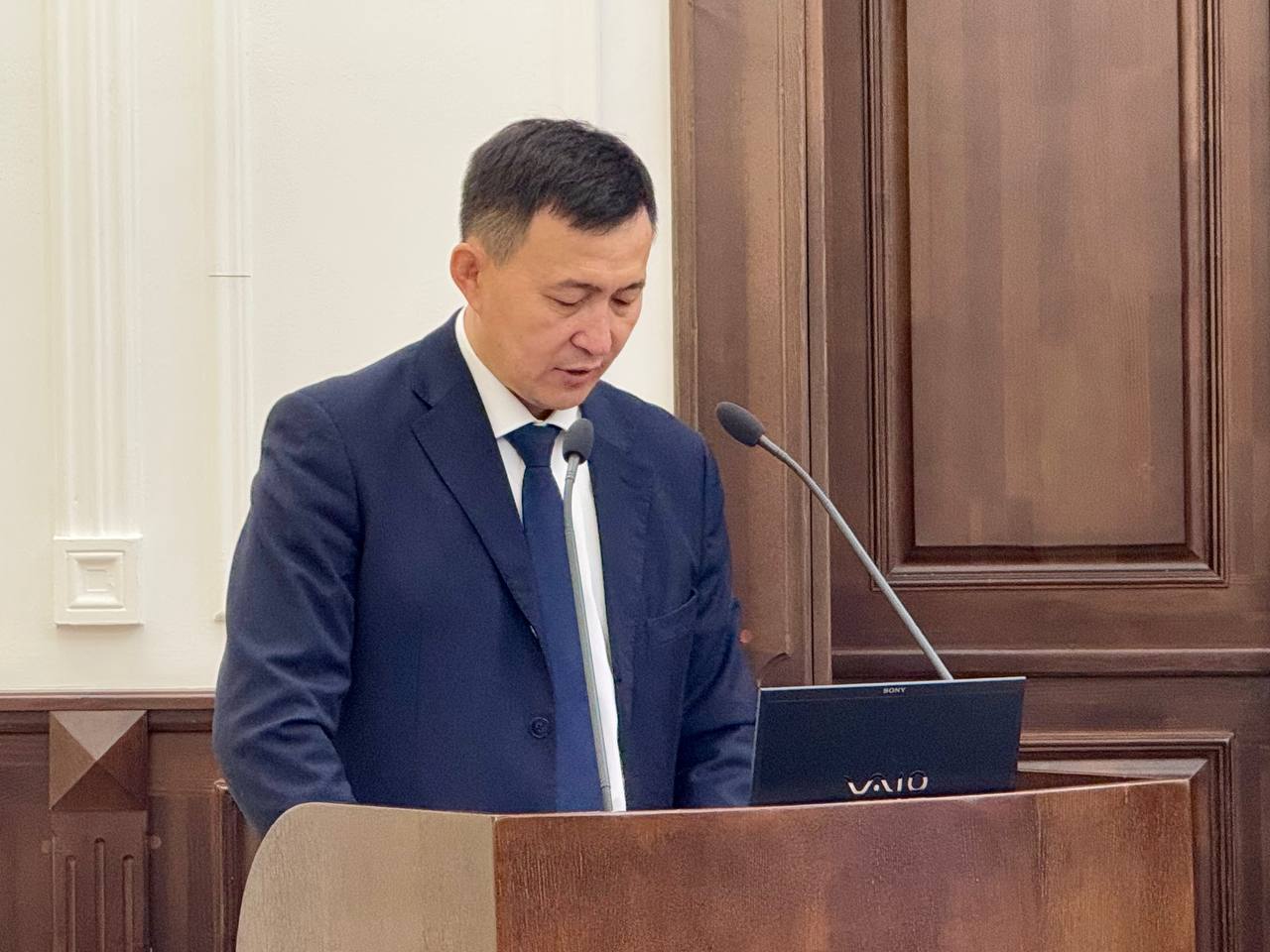 Сегодня под председательством Игоря Марковца состоялось заседание Комитета Народного Хурала по социальной политике, на котором были рассмотрены 17 вопросов предстоящей 11 декабря сессии республиканского парламента, включая... Сегодня под председательством Игоря Марковца состоялось заседание Комитета Народного Хурала по социальной политике, на котором были рассмотрены 17 вопросов предстоящей 11 декабря сессии республиканского парламента, включая...