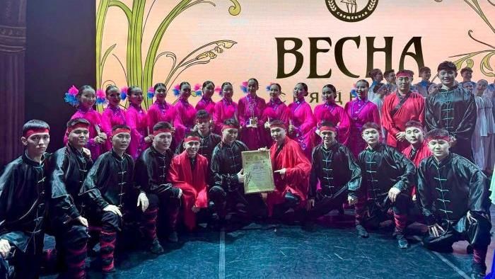 Народный ансамбль из Бурятии триумфально завоевал Гран-при престижной национальной премии!