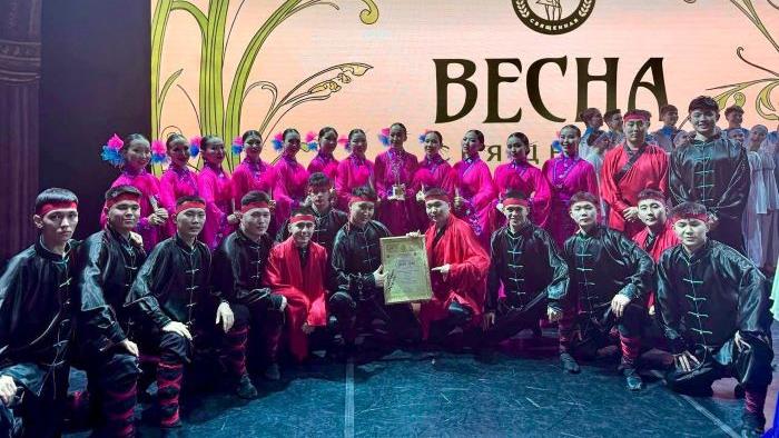 Народный ансамбль из Бурятии триумфально завоевал Гран-при престижной национальной премии!