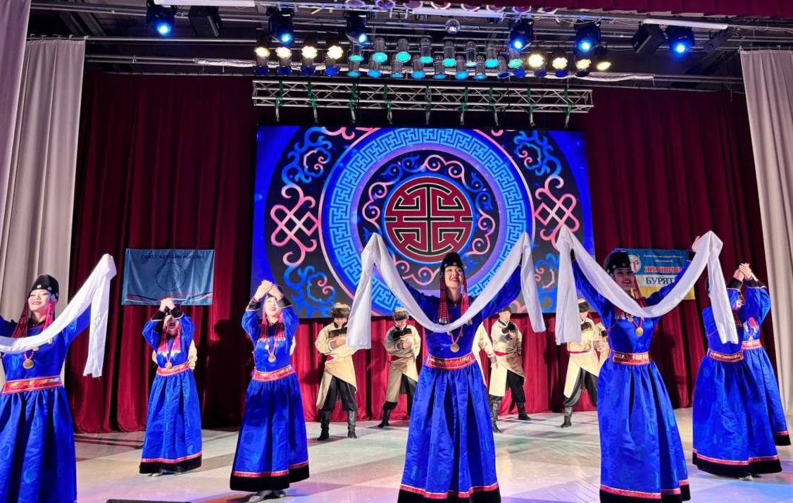 В преддверии самого тёплого международного праздника Дня матери в Городском Дворце детского (юношеского) творчества прошел в рамках реализации проекта «Трудовые подвиги женщин проекта» фестиваль военной песни и танца «Это... В преддверии самого тёплого международного праздника Дня матери в Городском Дворце детского (юношеского) творчества прошел в рамках реализации проекта «Трудовые подвиги женщин проекта» фестиваль военной песни и танца «Это...