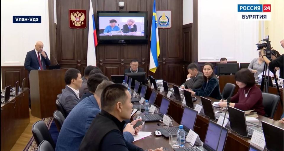 В Народном Хурале состоялся "круглый стол" по вопросу поддержки бурятского языка