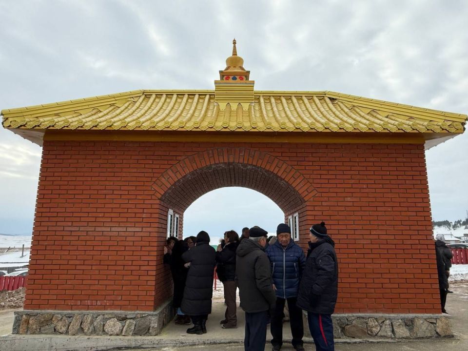 В Шибертуйском дацане Бурятии освятили «Врата Дхармы»