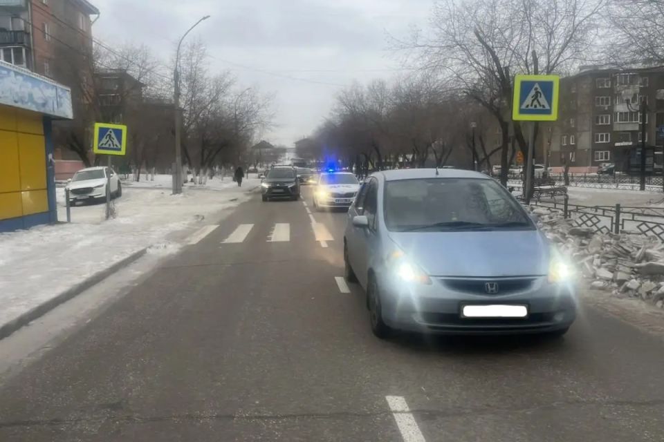 В Улан-Удэ водитель "Хонды" сбила подростка на "зебре"