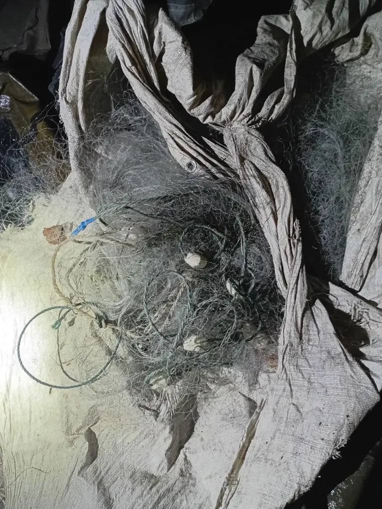 Двое жителей Северо-Байкальского района незаконно добывали омуль в период нереста запрещенными орудиями лова Двое жителей Северо-Байкальского района незаконно добывали омуль в период нереста запрещенными орудиями лова