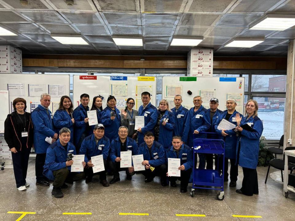 Команда МУП «Управление трамвая», состоящая из части работников АУР и ИТР предприятия, 27 ноября прошли обучение на платформе «Фабрика процессов» Улан-Удэнского авиационного завода