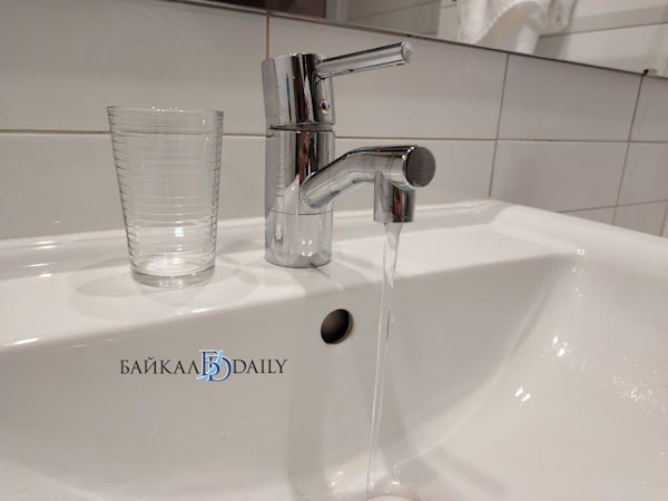 В Улан-Удэ подрядная организация повредила трубопровод при проведении земляных работ на улице Бабушкина