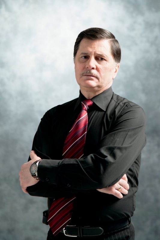 Известный артист Бурятии принимает в эти поздравления с юбилеем Известный артист Бурятии принимает в эти поздравления с юбилеем