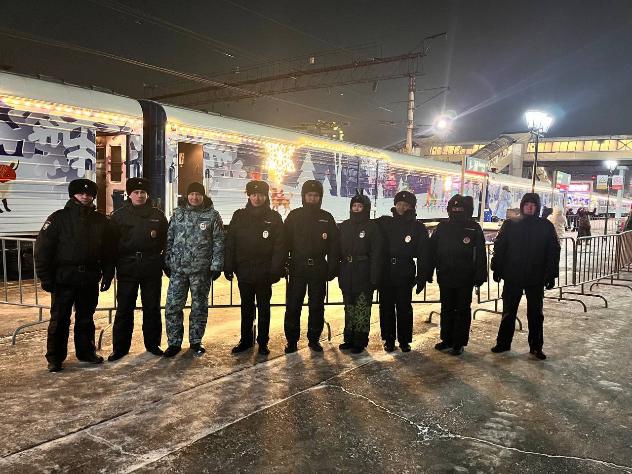 В минувшее воскресенье столицу Бурятии посетил Поезд Деда Мороза В минувшее воскресенье столицу Бурятии посетил Поезд Деда Мороза