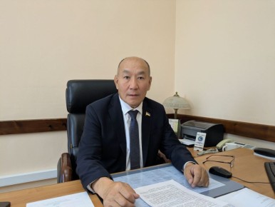 Сегодня 60-летний юбилей отмечает один из опытных законодателей республики - заместитель Председателя Народного Хурала Республики Бурятия - Баир Гармаев