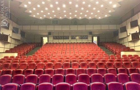 Бурятский театр драмы готовит премьеру - спектакль «Далайн эрье дээрэ» (На берегу моря)