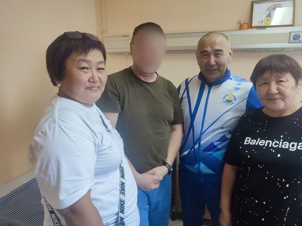 Жительницы Бурятии ухаживали в Москве за ранеными на СВО бойцами