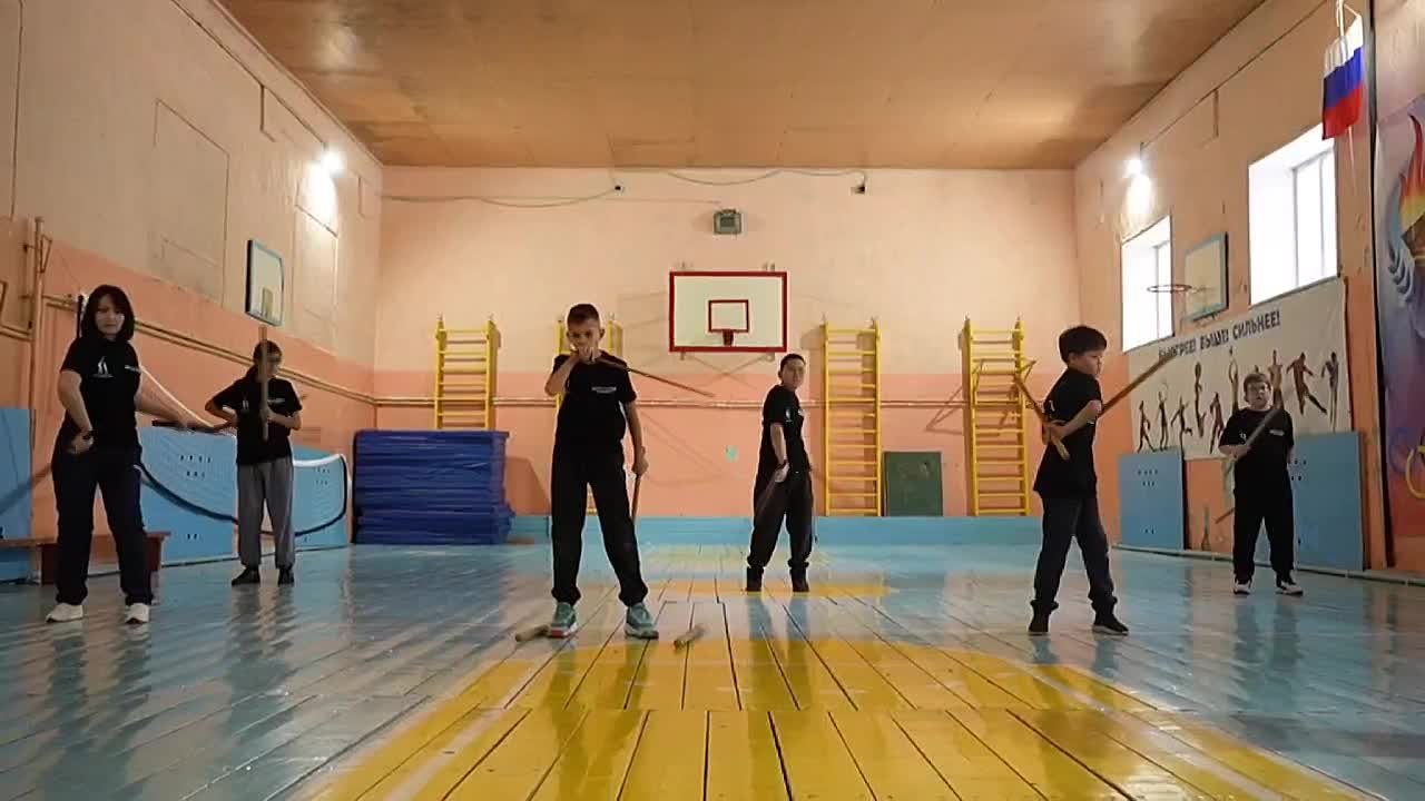 Казачья шашка в Улан-Удэ: школа «Байкальский клинок» открыла свои двери