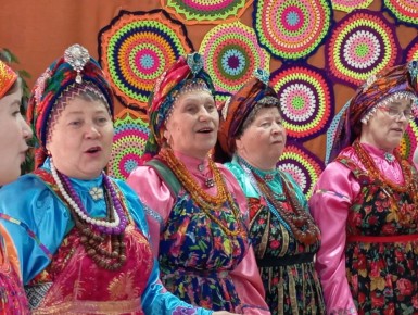 В Бурятии отметили юбилей народного ансамбля «Журавушка»