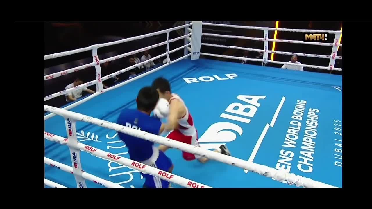 Бурятский боксер Баир Батлаев одержал победу нокаутом на Чемпионате мира