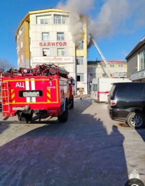 5 человек отравились угарным газом в Торговом центре «Баянгол»