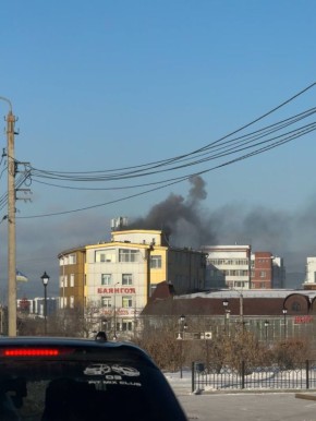 #АТВпишут горит крыша "Баянгола"