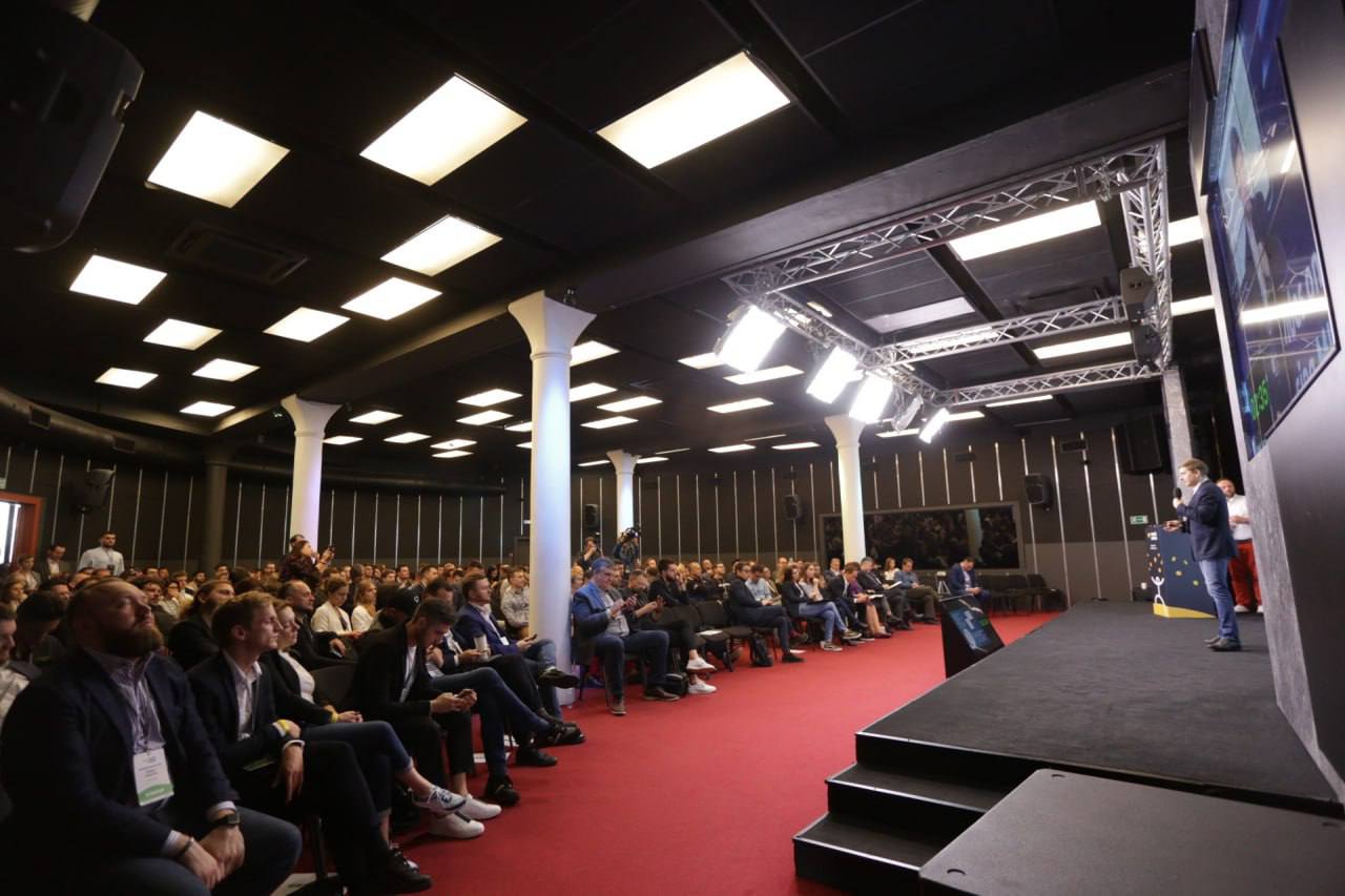 ИТ-компании Бурятии приглашают к участию в акселерационных программах «Спринт 2.0» и «Драйвер» ИТ-компании Бурятии приглашают к участию в акселерационных программах «Спринт 2.0» и «Драйвер»