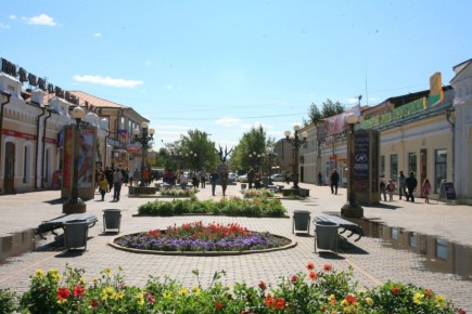 Возбуждено уголовное дело по факту пожара в ТЦ "Баянгол"