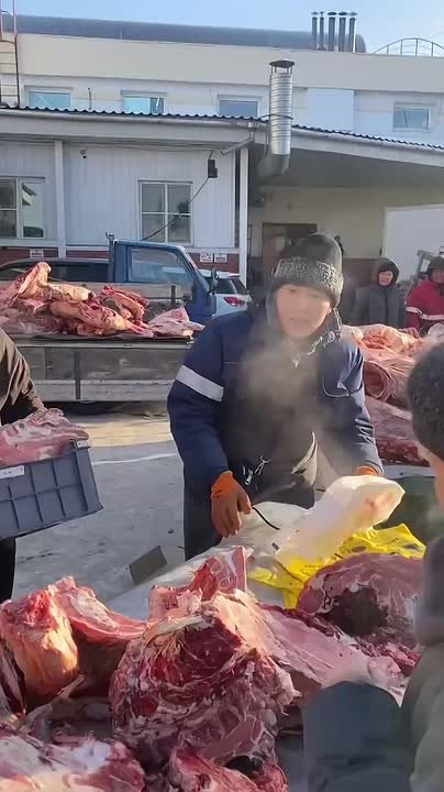 В Улан-Удэ стартовала большая мясная ярмарка!