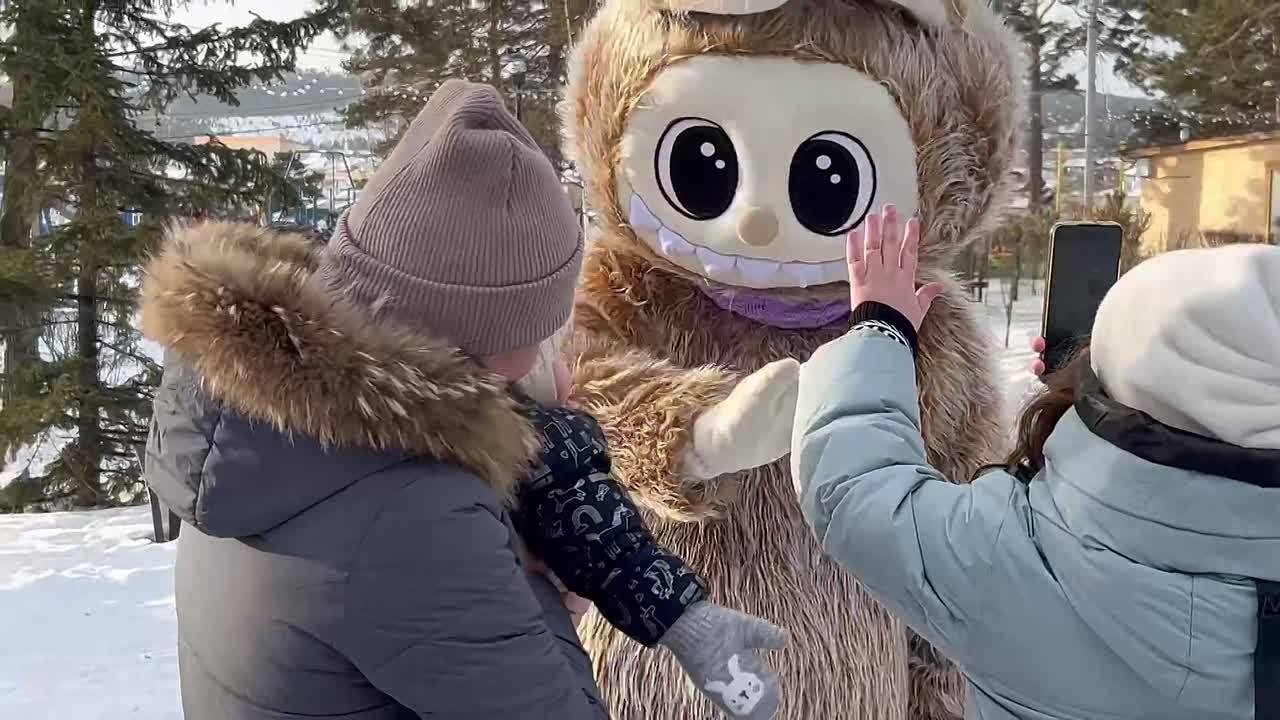 Парки Улан-Удэ встретили зиму спортивно