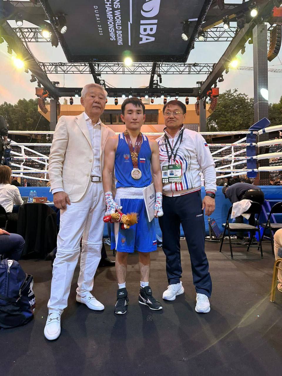 Алексей Цыденов: Наш Баир Батлаев — серебряный призёр чемпионата мира! Алексей Цыденов: Наш Баир Батлаев — серебряный призёр чемпионата мира!