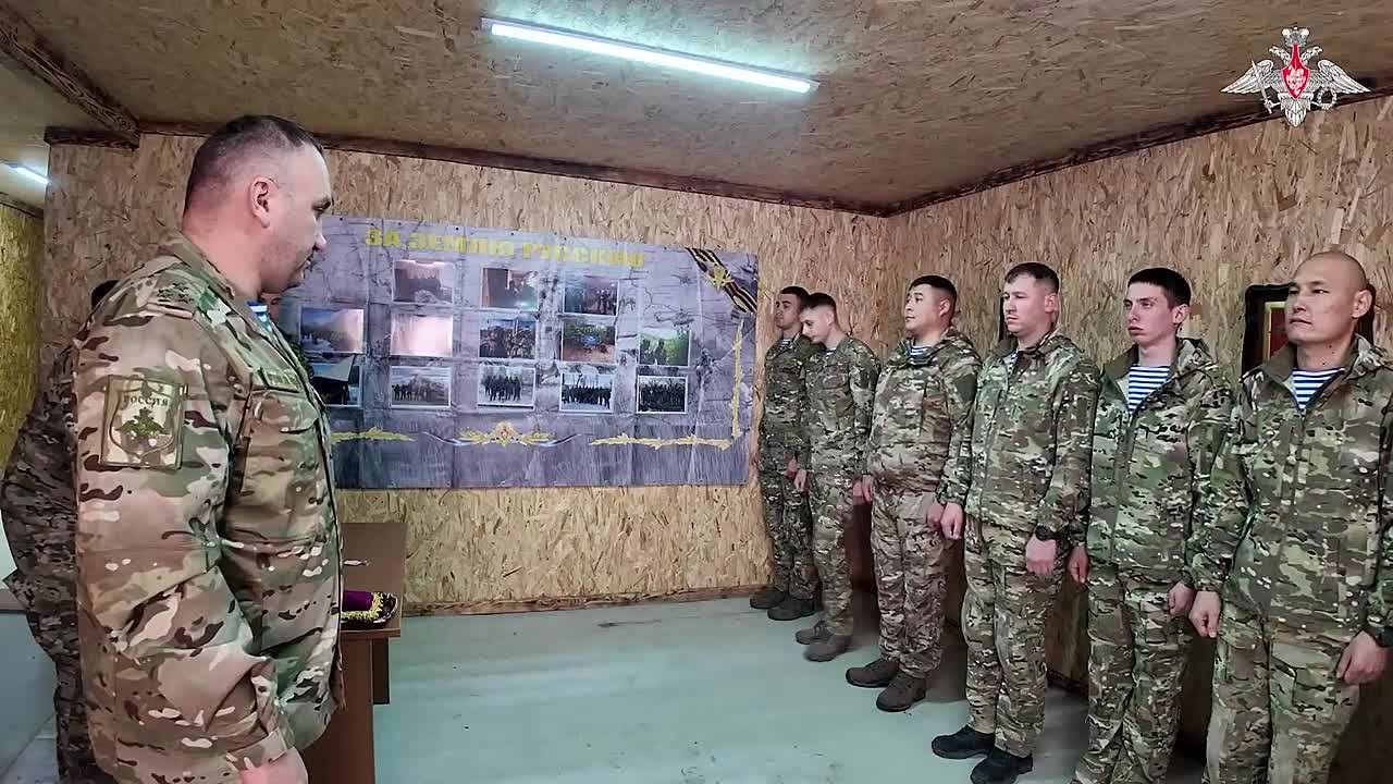 Бойцам из Бурятии вручили государственные награды за операцию «Поток»