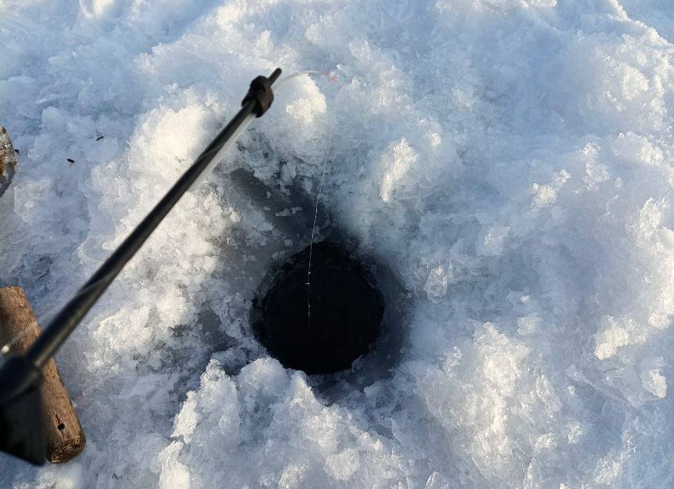 В г. Улан-Удэ ветераны транспортной полиции приняли участие в соревнованиях по подледному лову на мормышку В г. Улан-Удэ ветераны транспортной полиции приняли участие в соревнованиях по подледному лову на мормышку