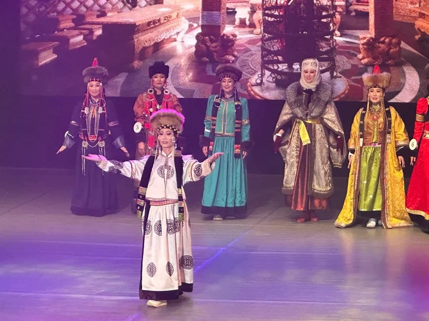 В Улан-Удэ выбрали «Миссис Азия Бурятия 2025» В Улан-Удэ выбрали «Миссис Азия Бурятия 2025»