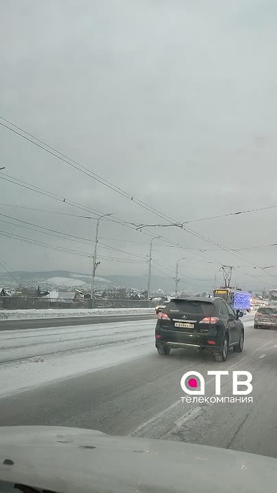 #атвпишут новогодний трамвай запустили