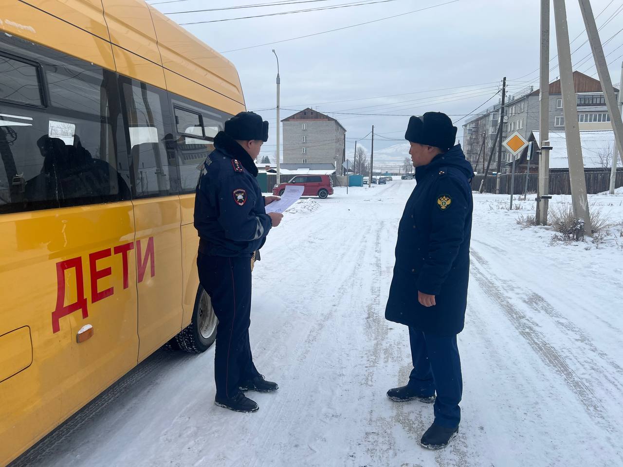 Прокуратура Иволгинского района контролирует установление обстоятельств дорожно-транспортного происшествия с участием школьного автобуса Прокуратура Иволгинского района контролирует установление обстоятельств дорожно-транспортного происшествия с участием школьного автобуса