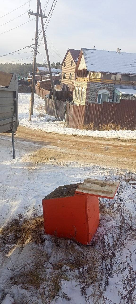 На городских улицах установлены 132 ящика с песком На городских улицах установлены 132 ящика с песком