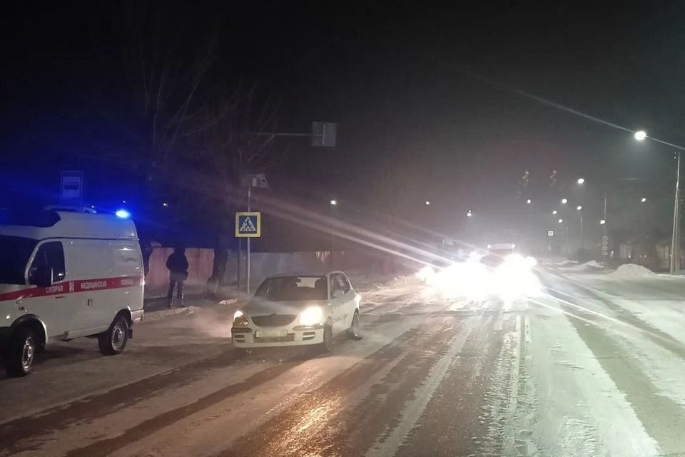 В Улан-Удэ на «зебре» сбили женщину и ребёнка