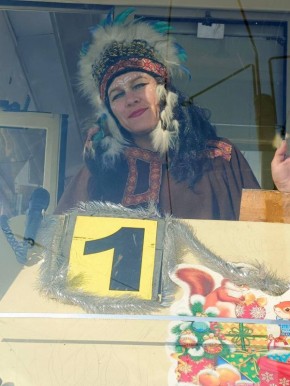 В Улан-Удэ водители трамваев и кондукторы вышли на линии в праздничных образах