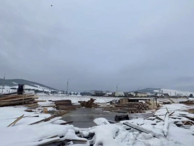 В Заиграевском районе Бурятии отводят наледные воды от села Эрхирик