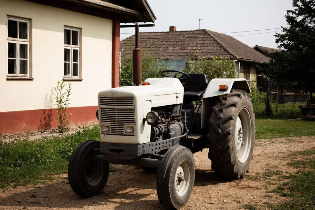 В Бурятии мужчина, задавивший односельчанина трактором, получил год ограничения свободы