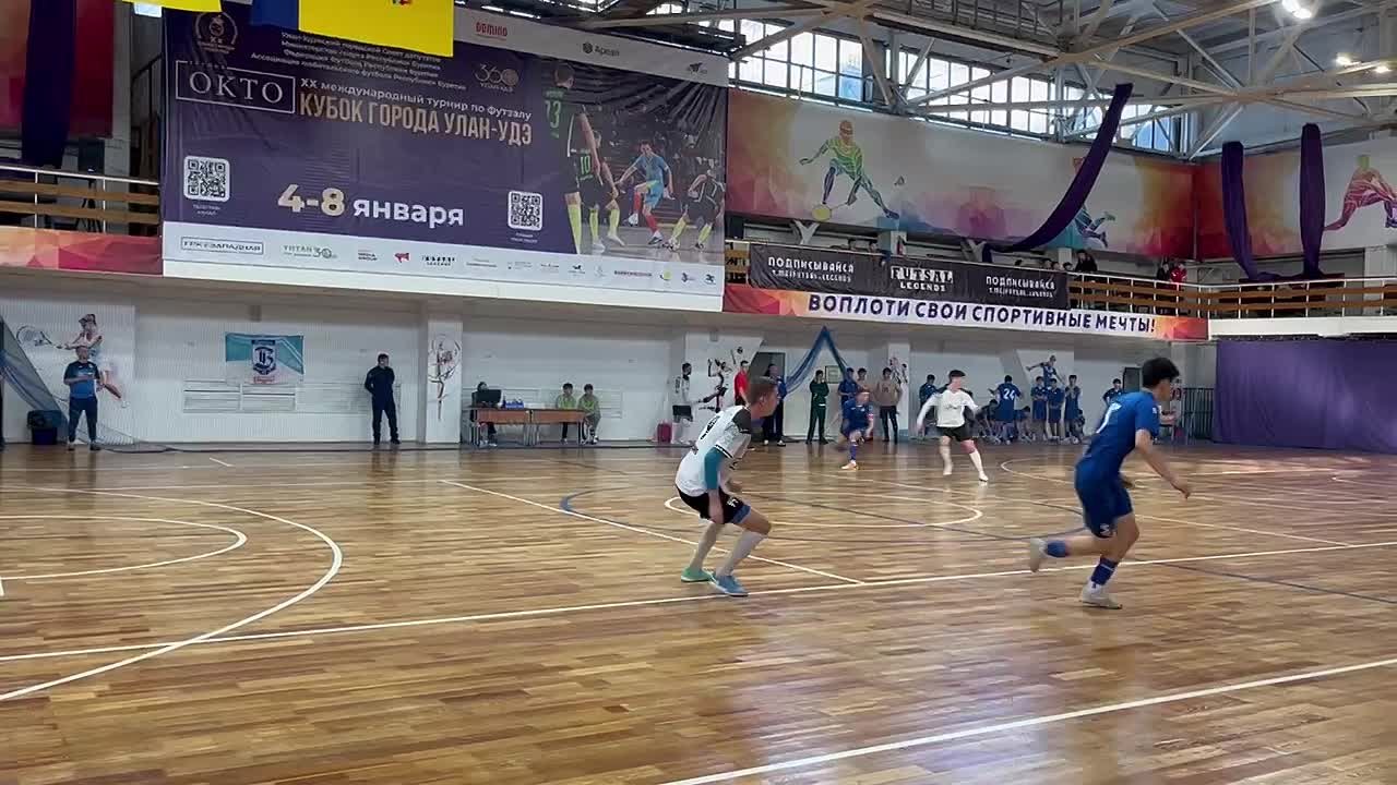 ФСК и КСК принимают второй день турнира по футзалу на Кубок Улан-Удэ