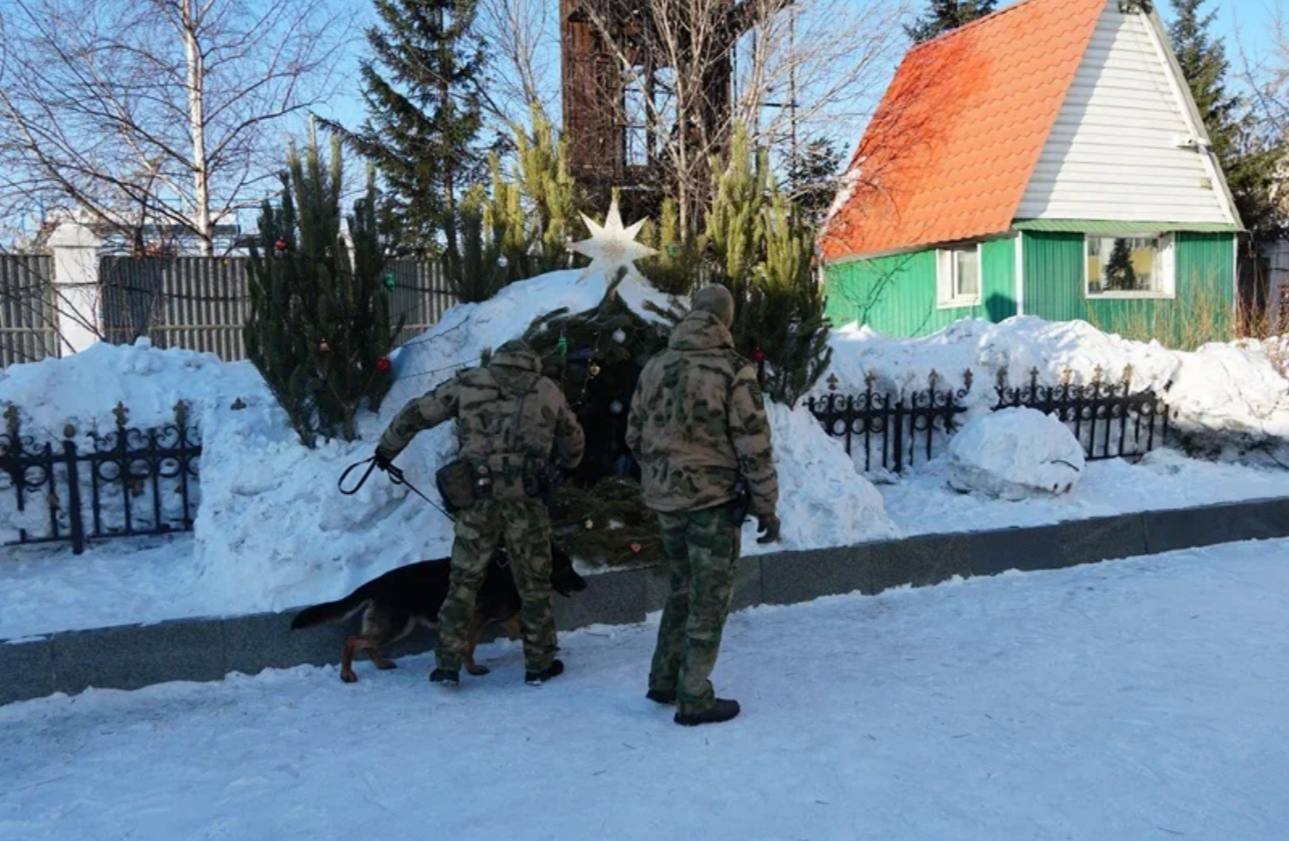 Росгвардейцы обеспечивают безопасность в канун Рождества Христова в Бурятии Росгвардейцы обеспечивают безопасность в канун Рождества Христова в Бурятии