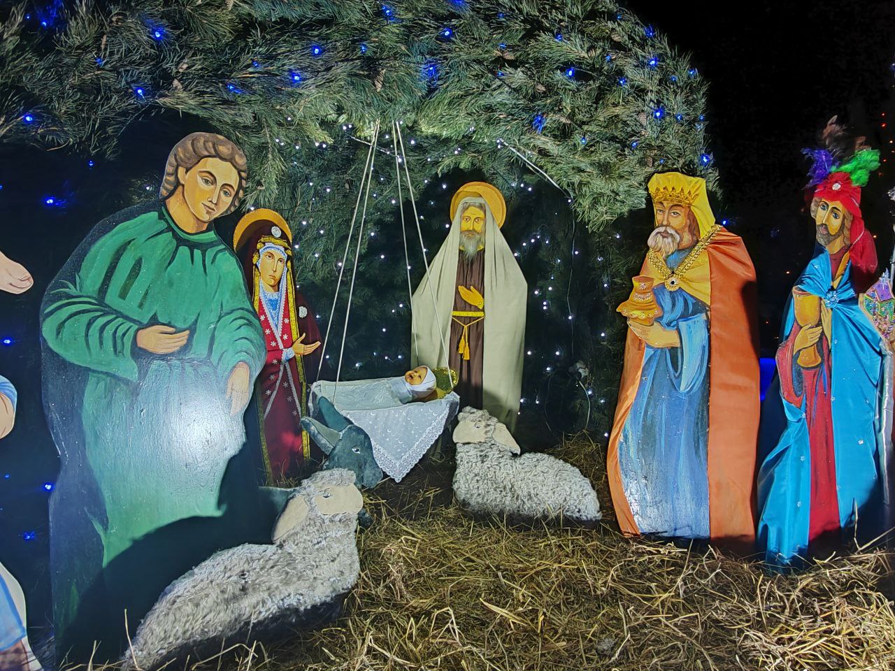 Бог не молчит, он отвечает голосом совести, вложенной в душу каждого человека Бог не молчит, он отвечает голосом совести, вложенной в душу каждого человека