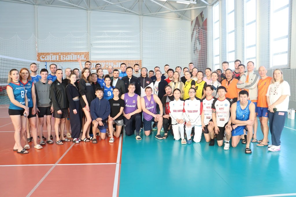 26 команд сразились за кубок по пляжному волейболу в Улан-Удэ 26 команд сразились за кубок по пляжному волейболу в Улан-Удэ