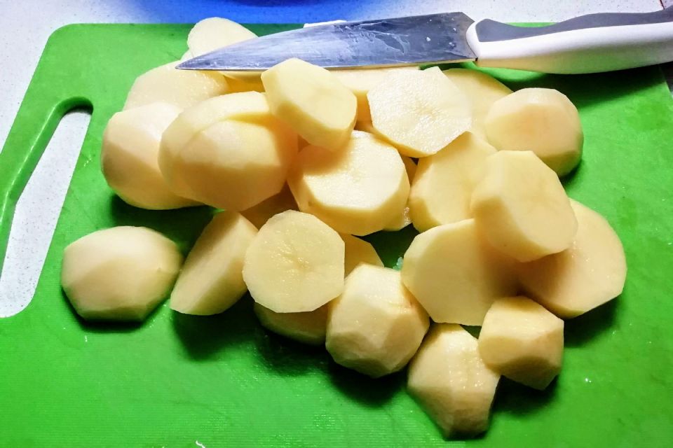 Солянка с картошкой: кулинарный дискурс или восхитительное открытие?