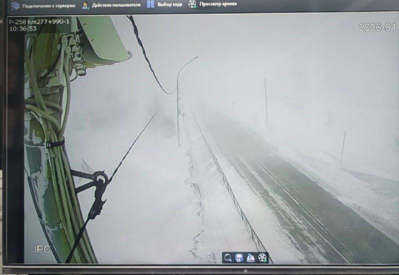 Затор образовался на трассе «Байкал» из-за сильного снегопада