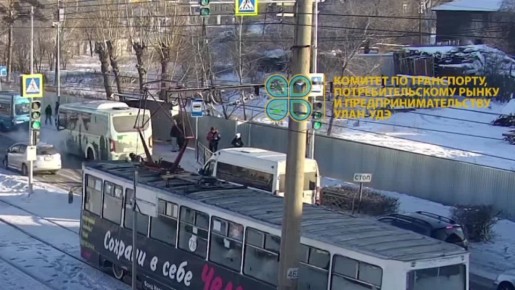 В Улан-Удэ 16-летний подросток попал под колеса, перебегая дорогу на «красный»